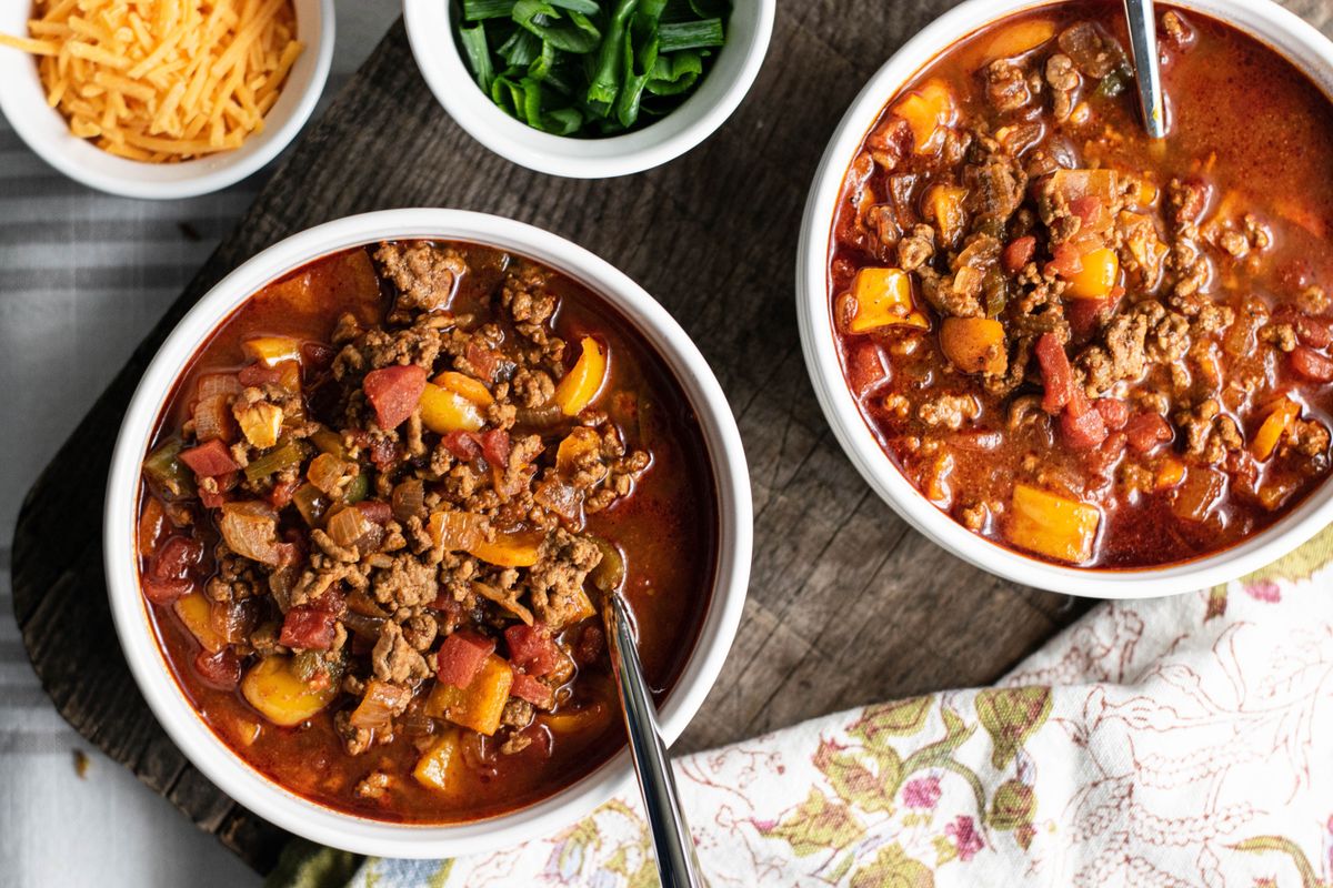 Savory Instant Pot Chili Recipe: A Quick Family Dinner Delight